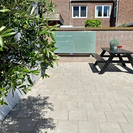 De Lerarenkamer In De Oude School Апартаменты *