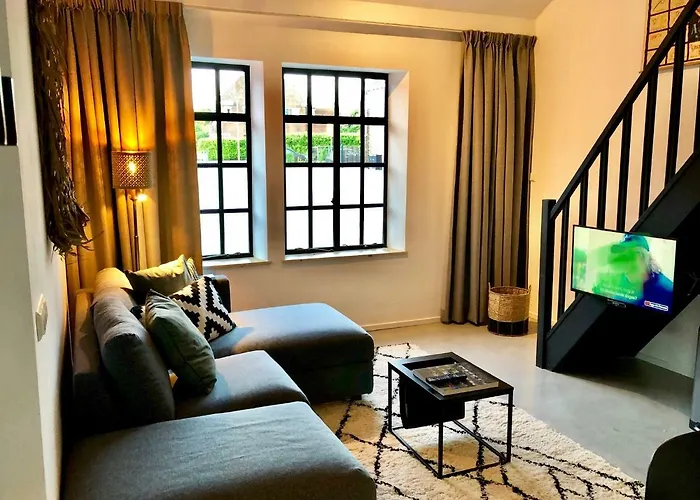 شقة De Lerarenkamer In De Oude School هيلين