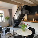 Apartman De Lerarenkamer In De Oude School Heerlen