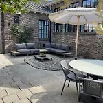 De Lerarenkamer In De Oude School *